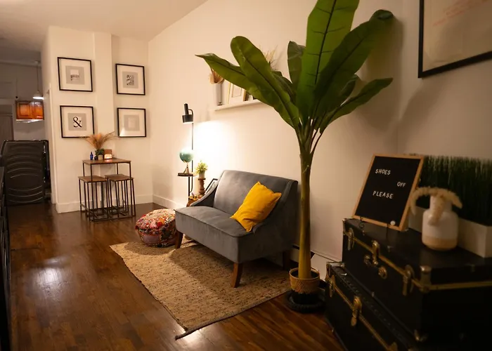 Private Room With Private Bathroom And Backyard